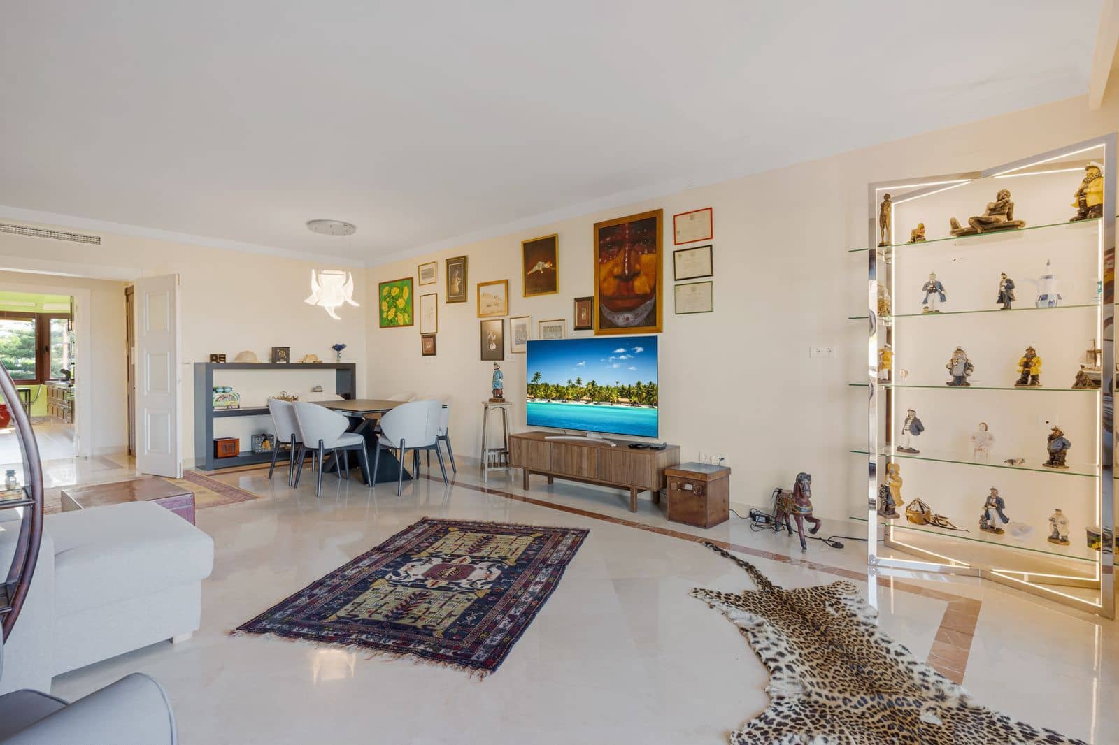 3 soveværelse Lejlighed til salg i Bahia de Marbella - € 1.200.000 (Ref: 10097763)