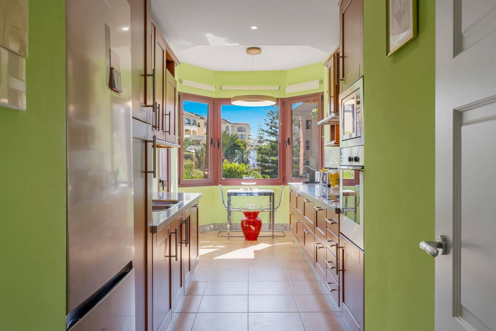3 soveværelse Lejlighed til salg i Bahia de Marbella - € 1.200.000 (Ref: 10097763)