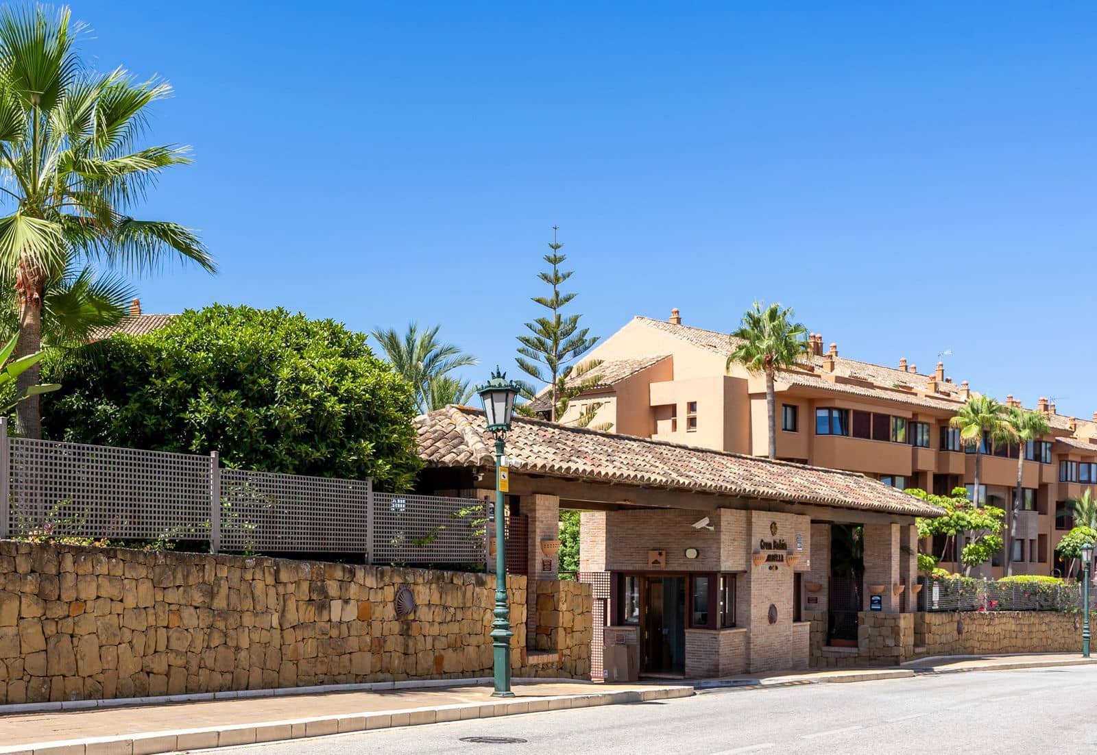 3 soveværelse Lejlighed til salg i Bahia de Marbella - € 1.200.000 (Ref: 10097763)