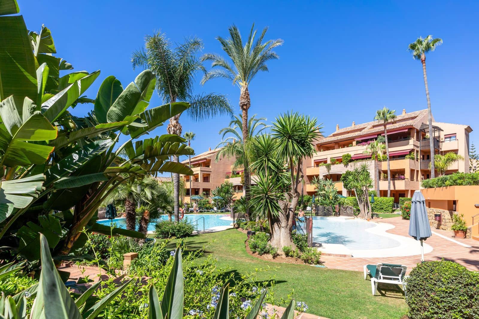 3 soveværelse Lejlighed til salg i Bahia de Marbella - € 1.200.000 (Ref: 10097763)