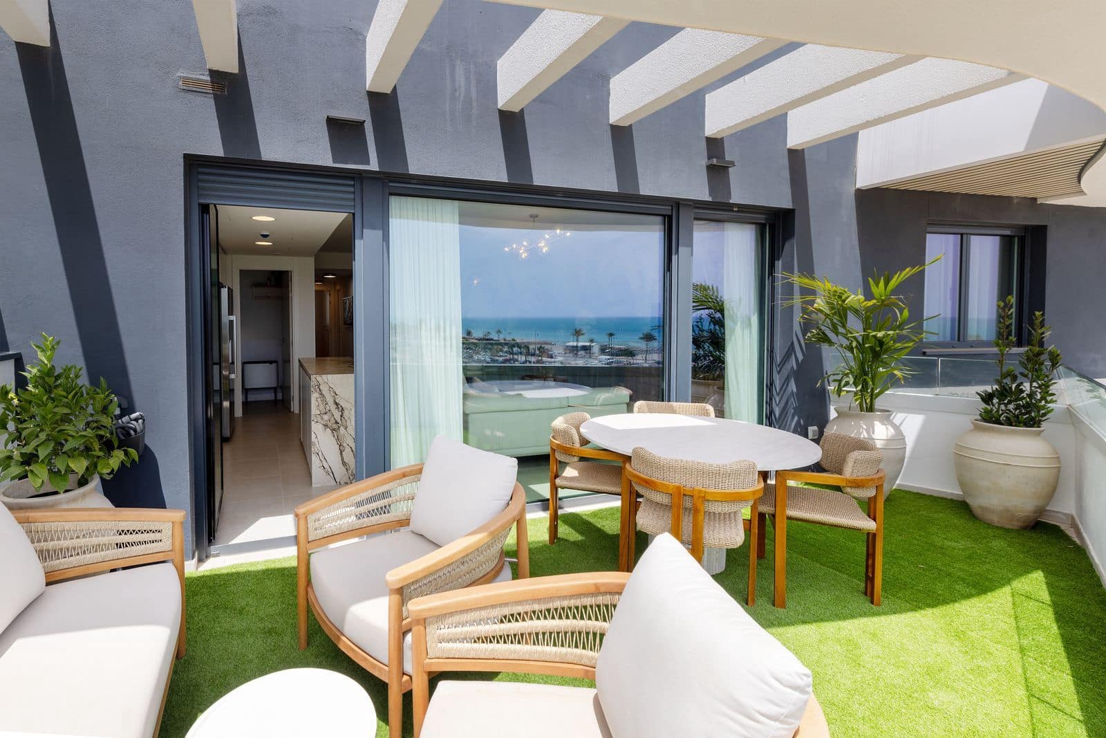 Apartamento de 2 habitaciones en Torremolinos en venta - 1.180.000 € (Ref: 10097765)