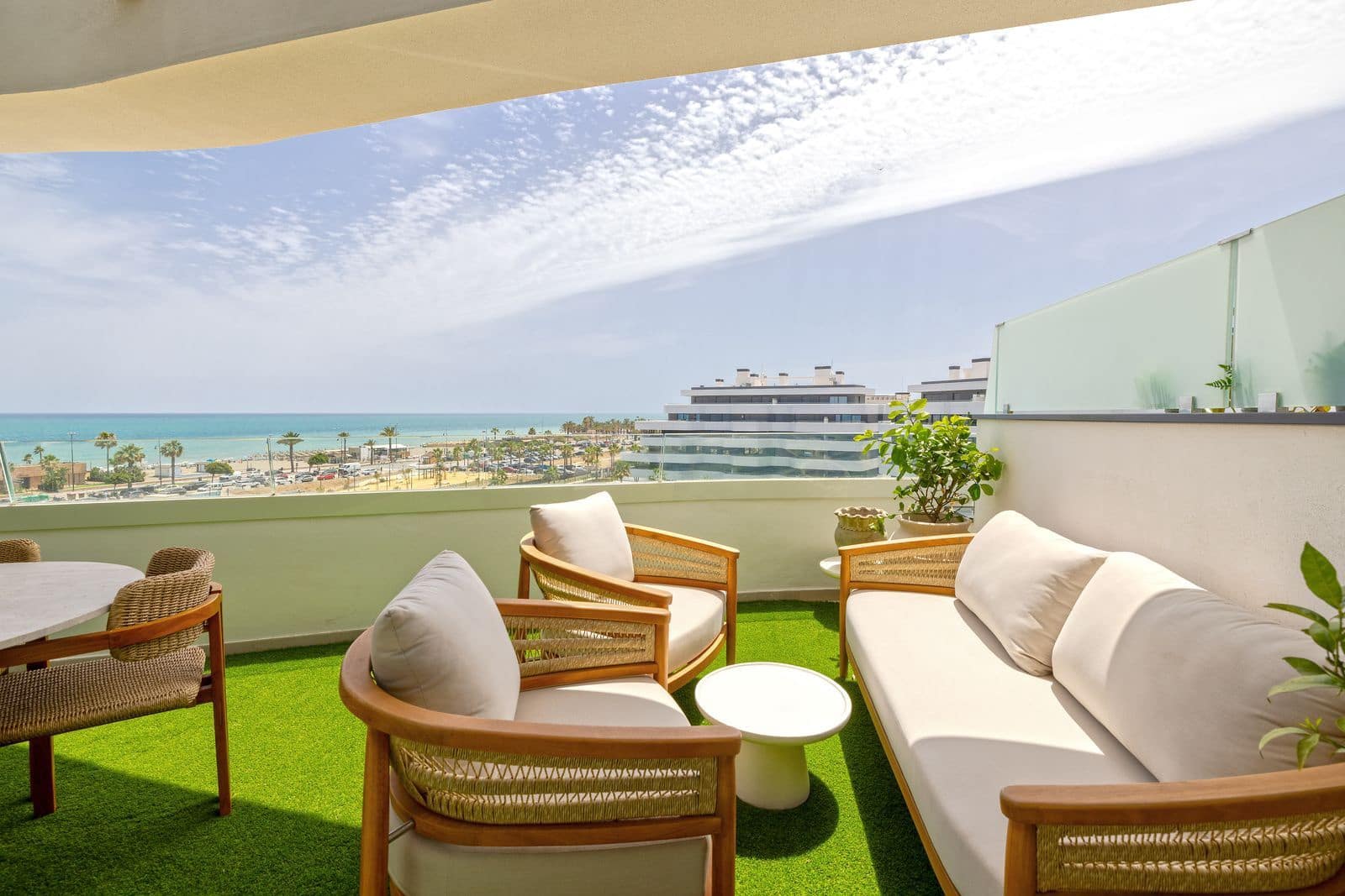 Apartamento de 2 habitaciones en Torremolinos en venta - 1.180.000 € (Ref: 10097765)