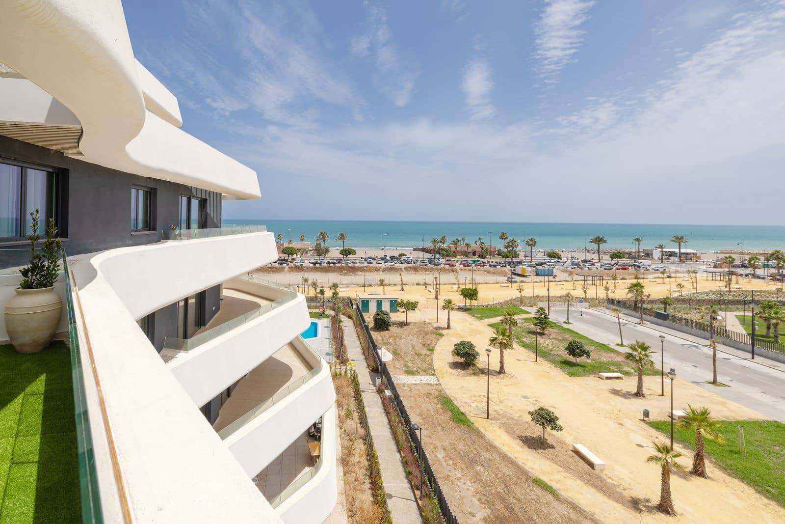 Apartamento de 2 habitaciones en Torremolinos en venta - 1.180.000 € (Ref: 10097765)