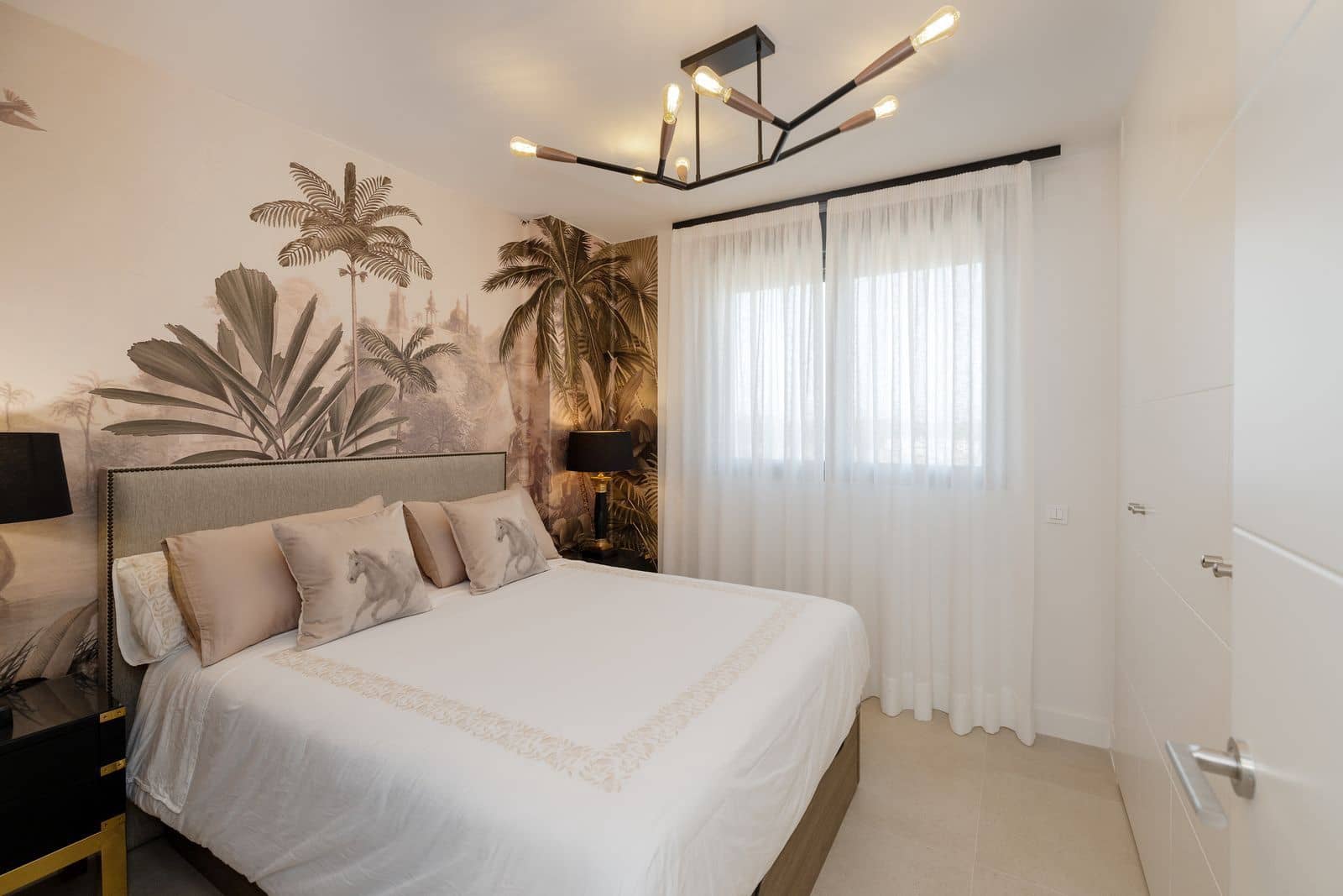 Apartamento de 2 habitaciones en Torremolinos en venta - 1.180.000 € (Ref: 10097765)