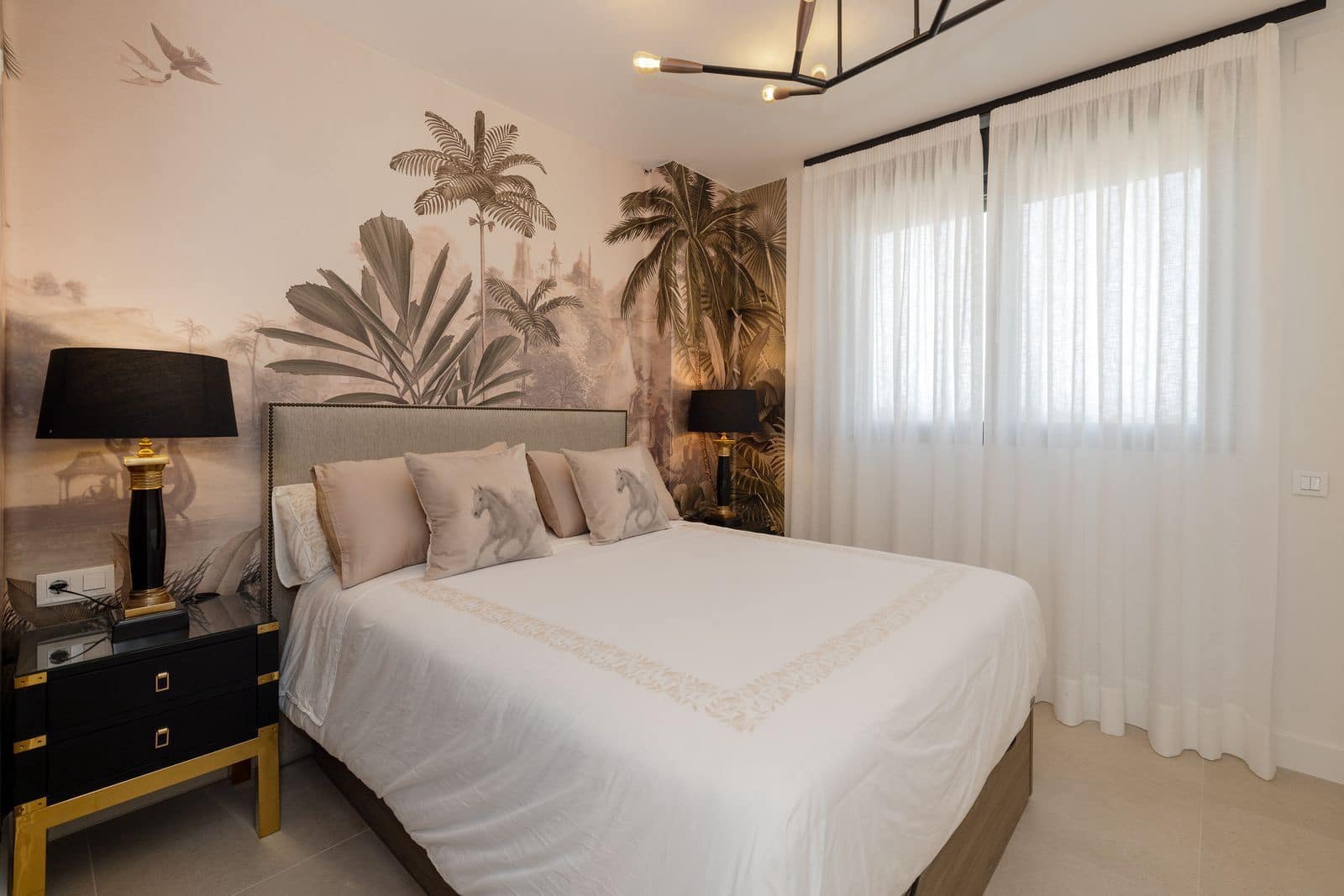 Apartamento de 2 habitaciones en Torremolinos en venta - 1.180.000 € (Ref: 10097765)