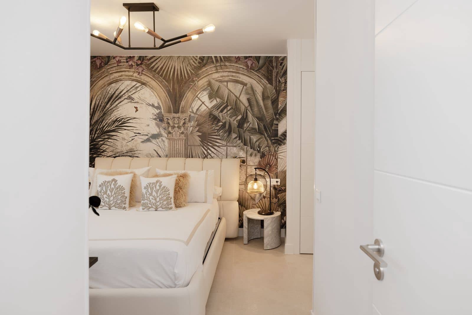 Apartamento de 2 habitaciones en Torremolinos en venta - 1.180.000 € (Ref: 10097765)