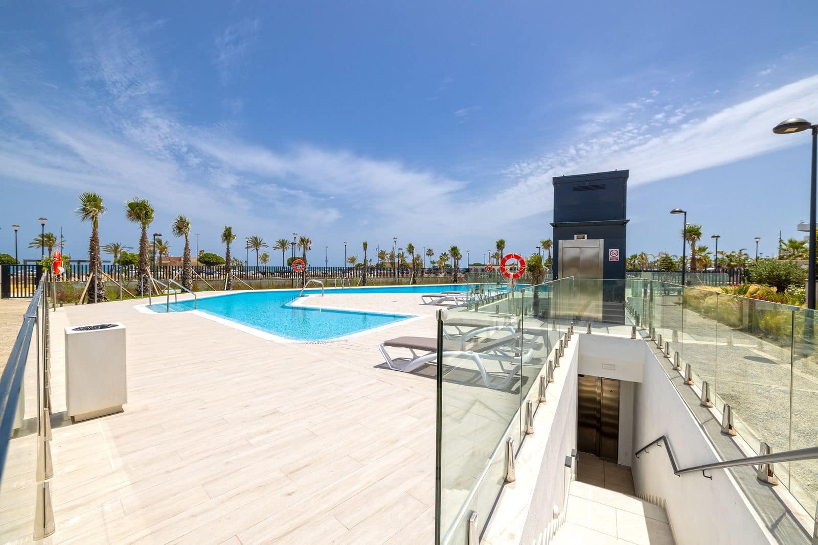 Apartamento de 2 habitaciones en Torremolinos en venta - 1.180.000 € (Ref: 10097765)
