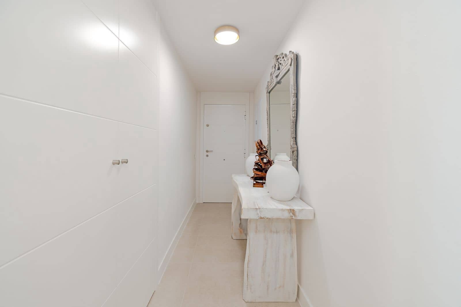 Apartamento de 2 habitaciones en Torremolinos en venta - 1.180.000 € (Ref: 10097765)