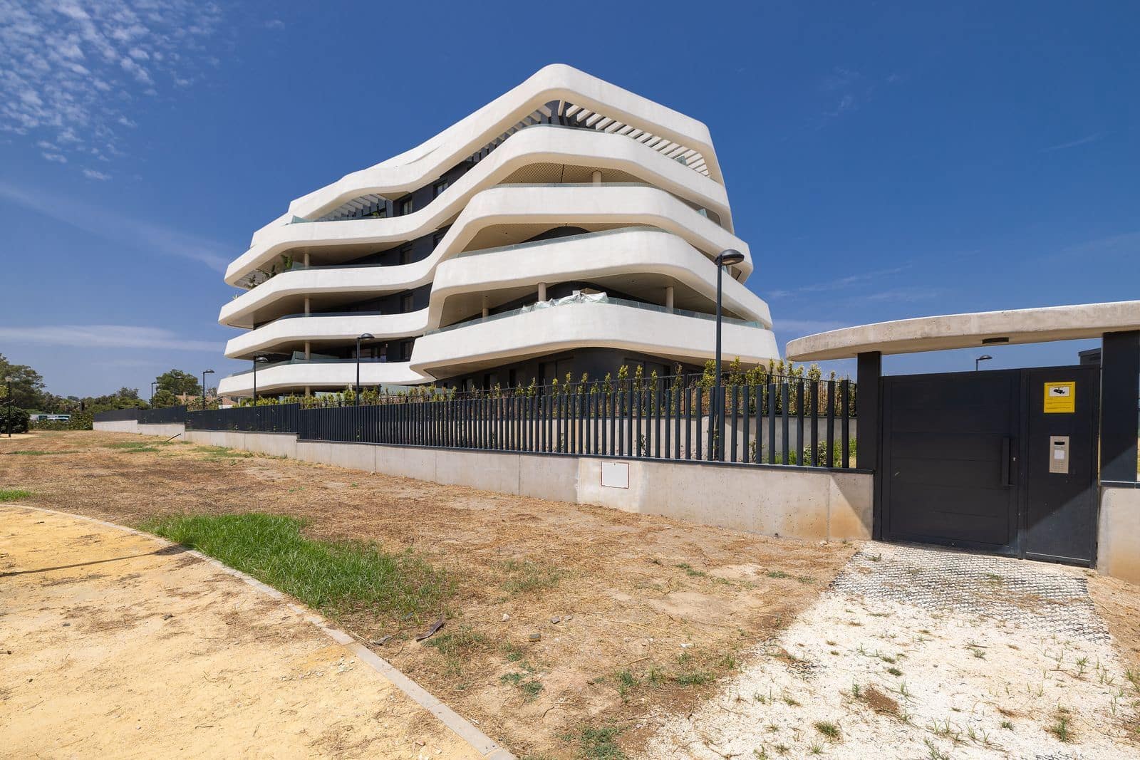 Apartamento de 2 habitaciones en Torremolinos en venta - 1.180.000 € (Ref: 10097765)