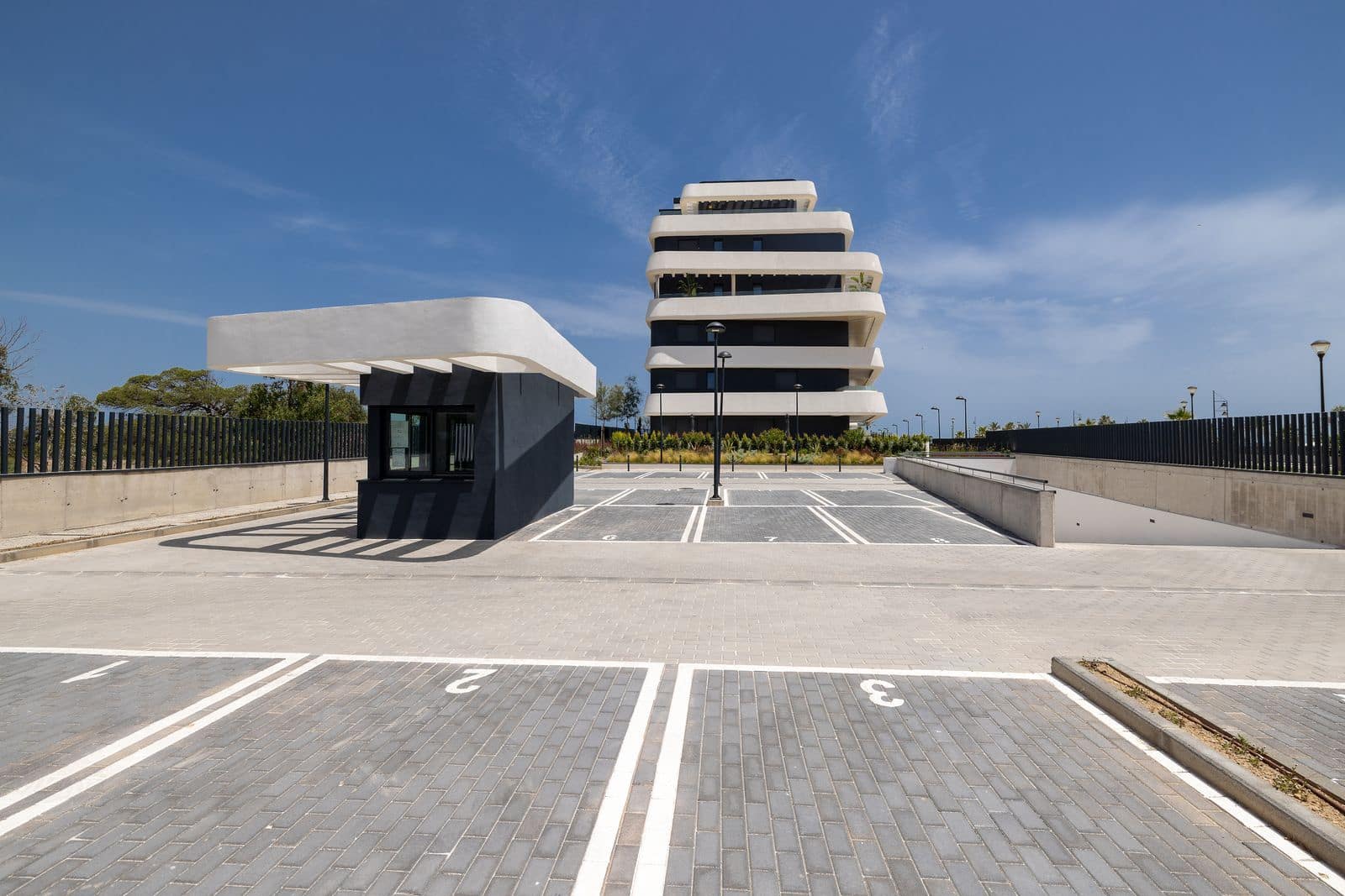 Apartamento de 2 habitaciones en Torremolinos en venta - 1.180.000 € (Ref: 10097765)