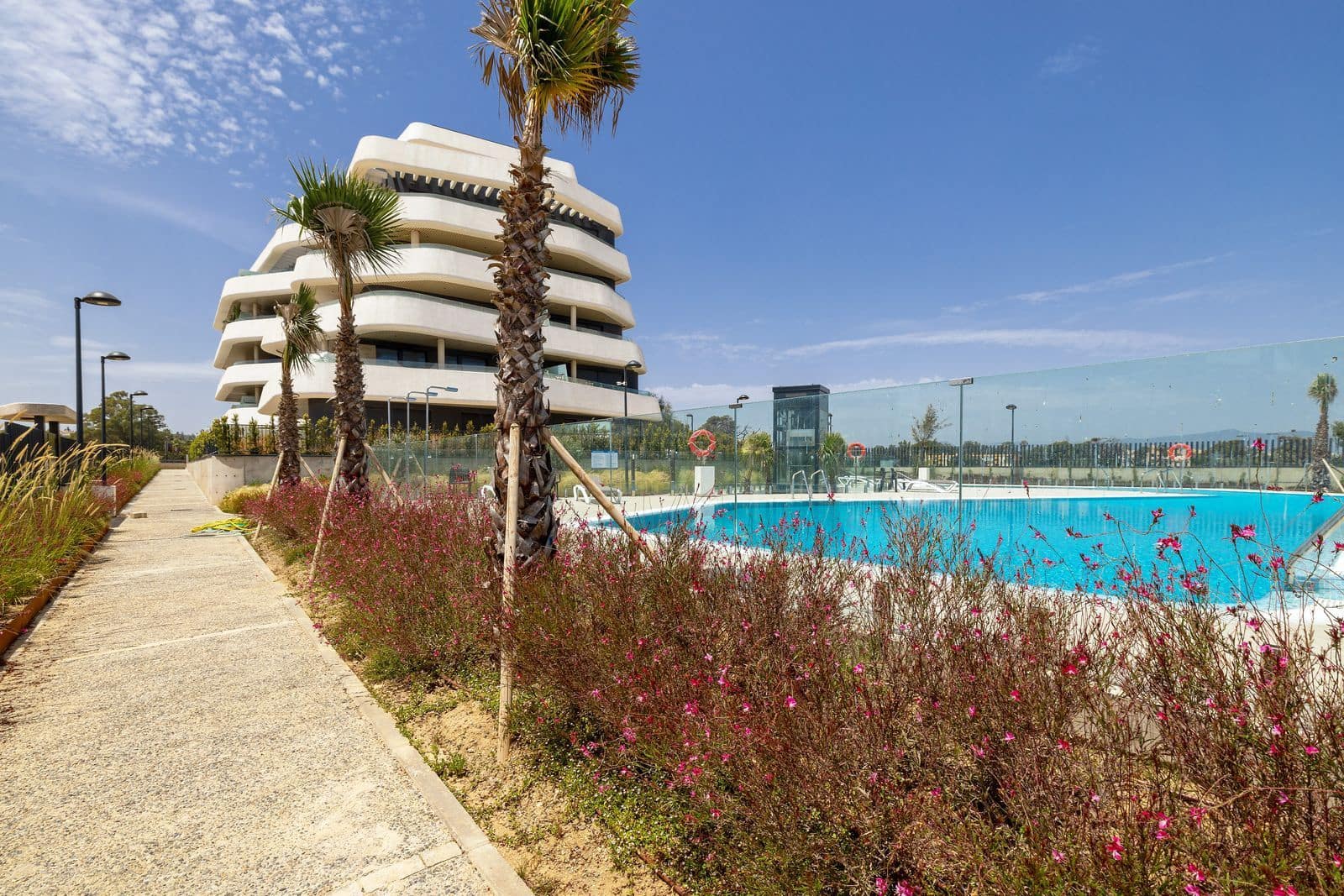 Apartamento de 2 habitaciones en Torremolinos en venta - 1.180.000 € (Ref: 10097765)