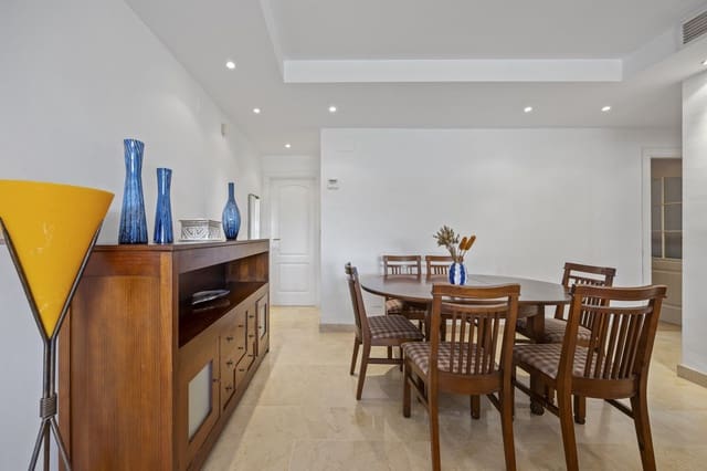4 soverom Leilighet til salgs i Golden Mile, Marbella med svømmebasseng garasje - € 945 000 (Ref: 10097766)