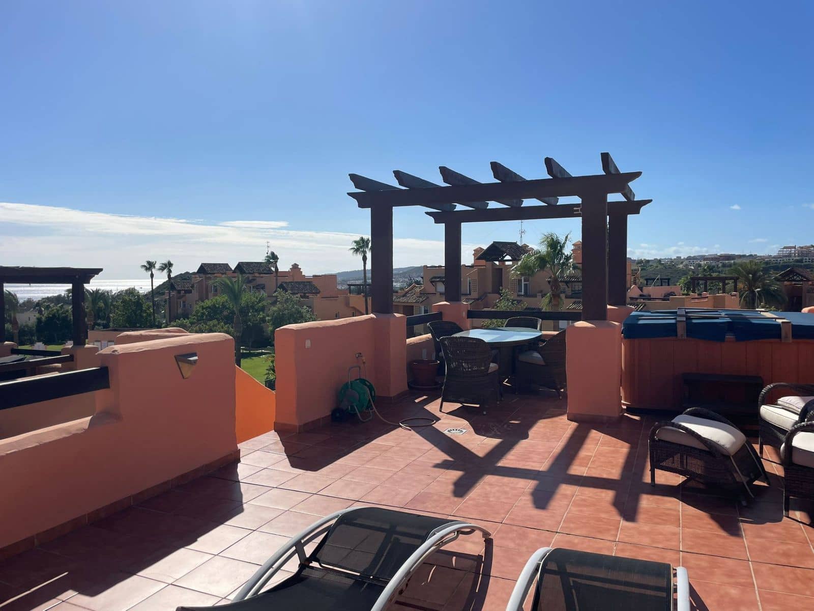 2 slaapkamer Penthouse te koop in Casares - € 360.000 (Ref: 10097768)