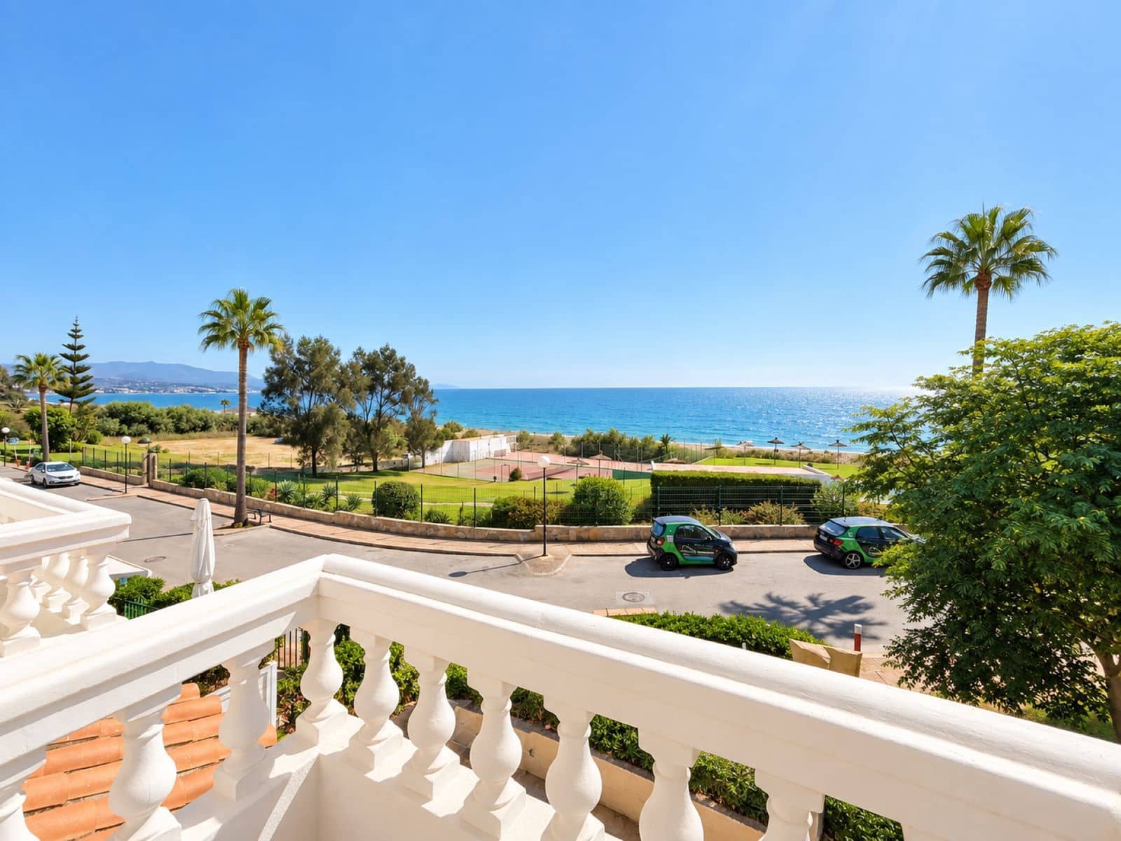2 chambre Maison de Ville à vendre à La Duquesa / Puerto de la Duquesa - 340 000 € (Ref: 10097773)