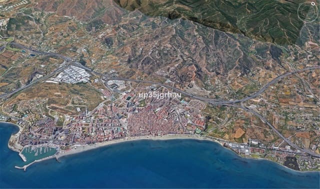 Comercial para venda em Huerta Nueva, Estepona - 325 000 € (Ref: 10097774)