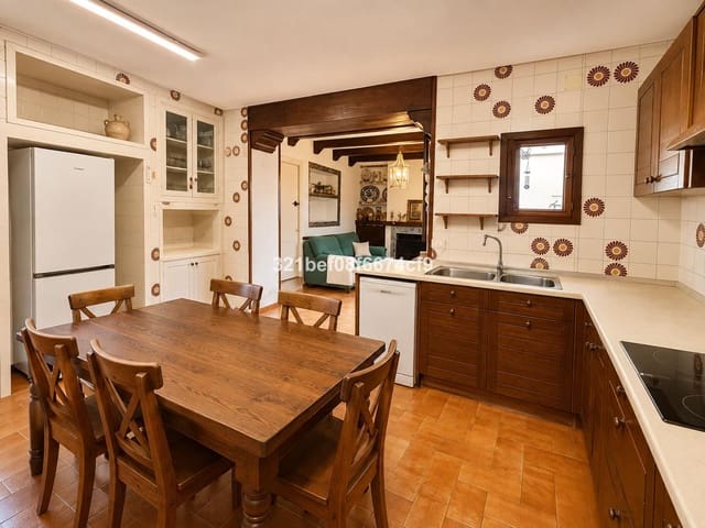 4 soveværelse Lejlighed til salg i Málaga by - € 430.000 (Ref: 10097778)