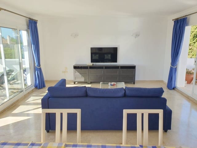 2 Zimmer Penthouse zu verkaufen in El Paraiso, Estepona - 495.000 € (Ref: 10097780)