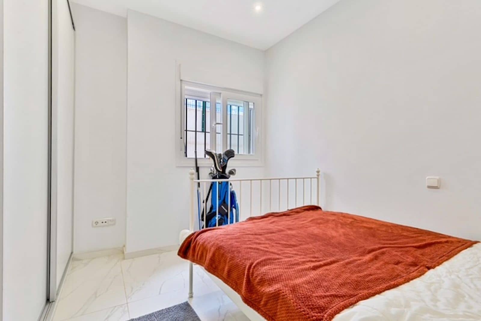 2 sovrum Lägenhet till salu i Marbella - 300 000 € (Ref: 10097784)