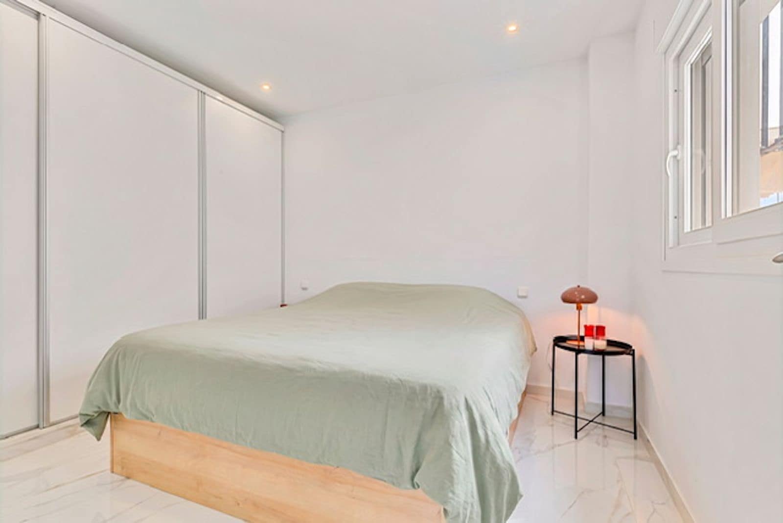 2 sovrum Lägenhet till salu i Marbella - 300 000 € (Ref: 10097784)