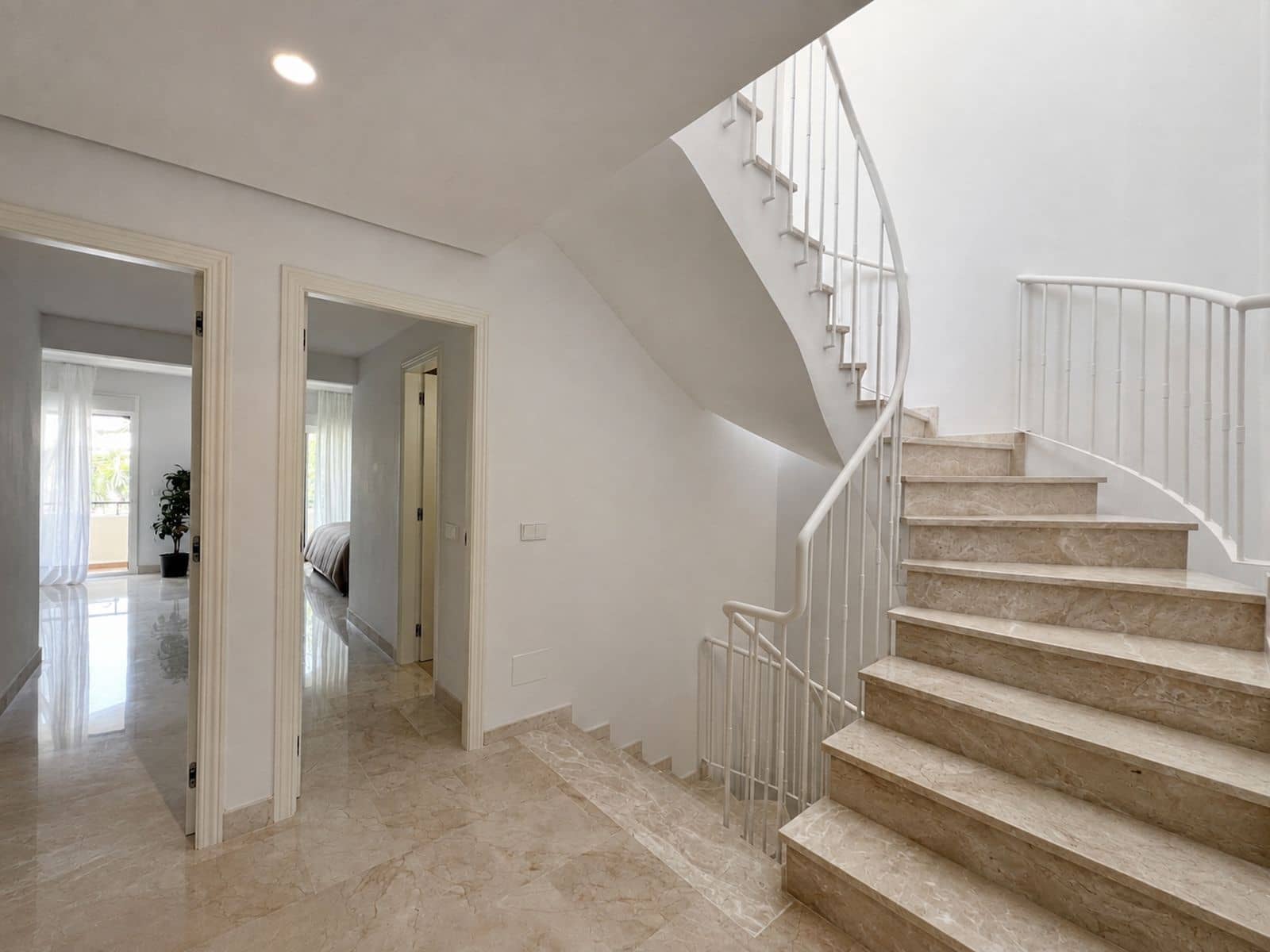 4 sovrum Hus till salu i Estepona - 895 000 € (Ref: 10097785)