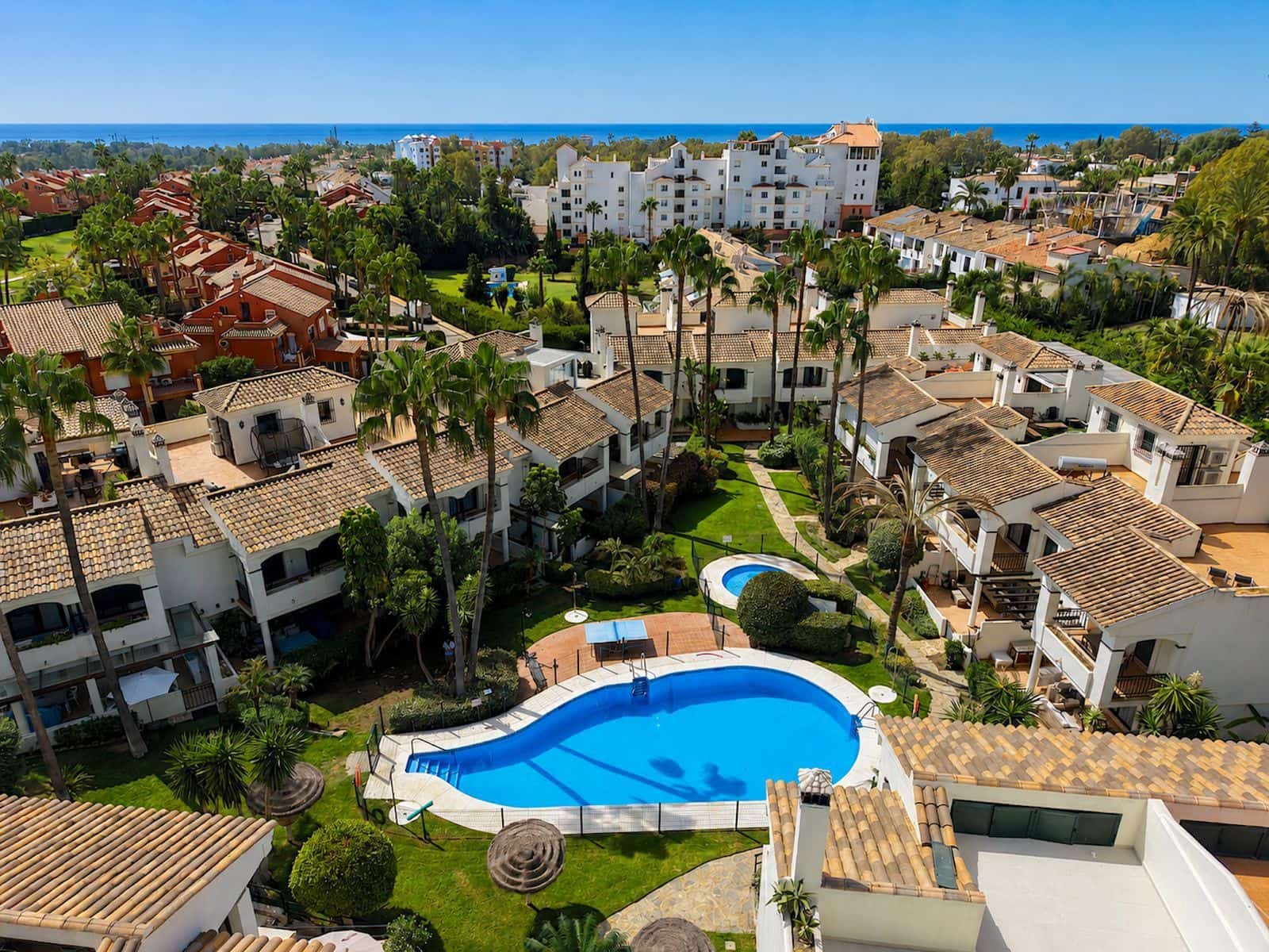 4 sovrum Hus till salu i Estepona - 895 000 € (Ref: 10097785)