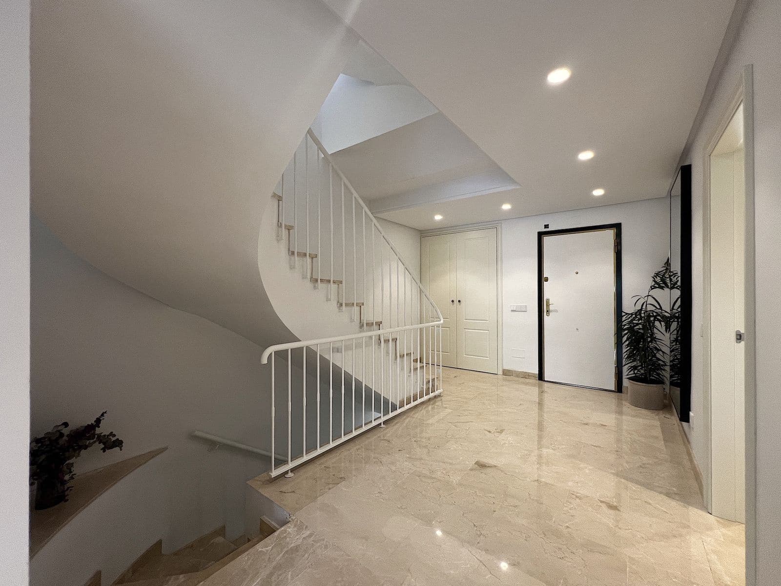 4 sovrum Hus till salu i Estepona - 895 000 € (Ref: 10097785)