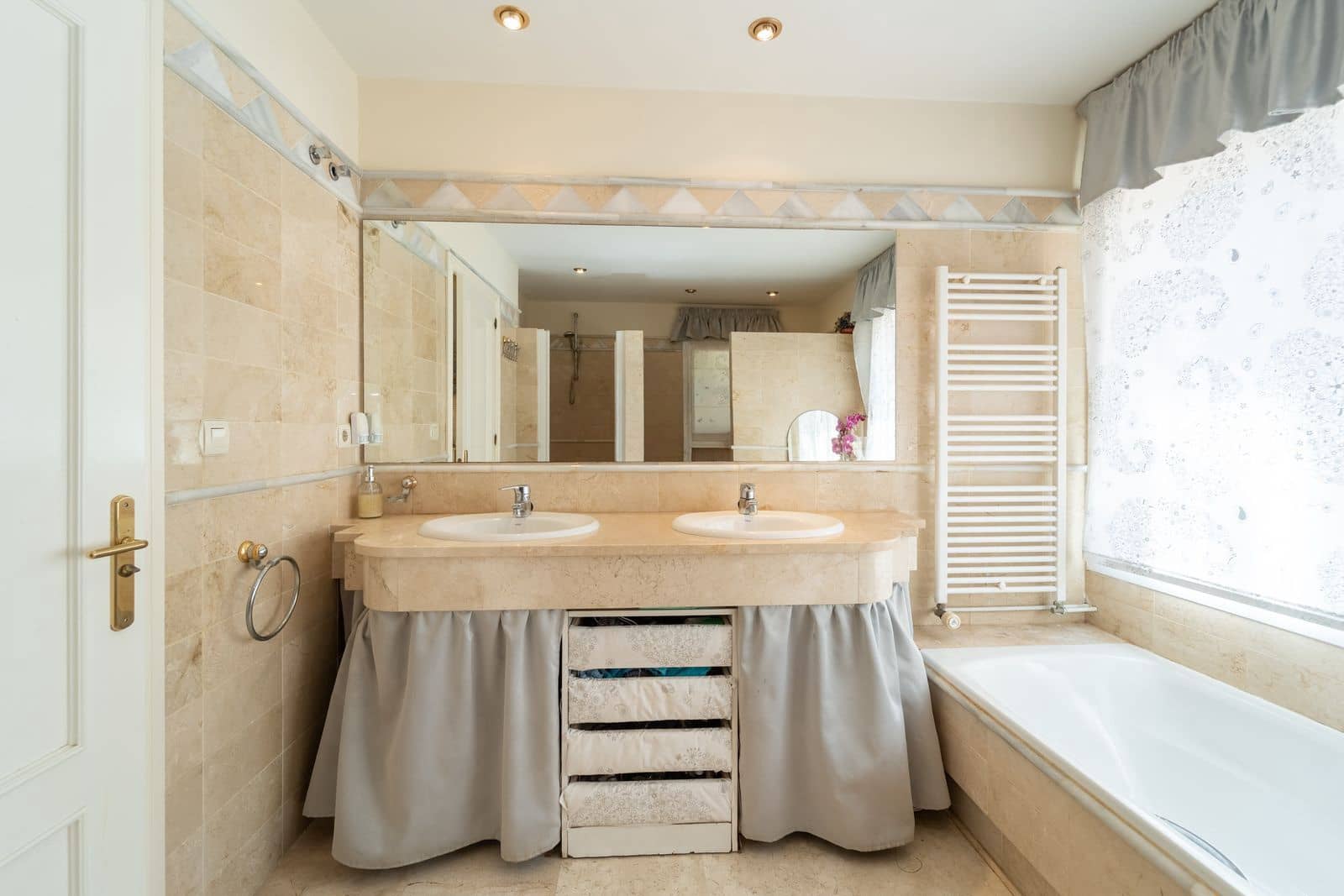 4 slaapkamer Villa te koop in El Rosario - € 1.850.000 (Ref: 10097788)