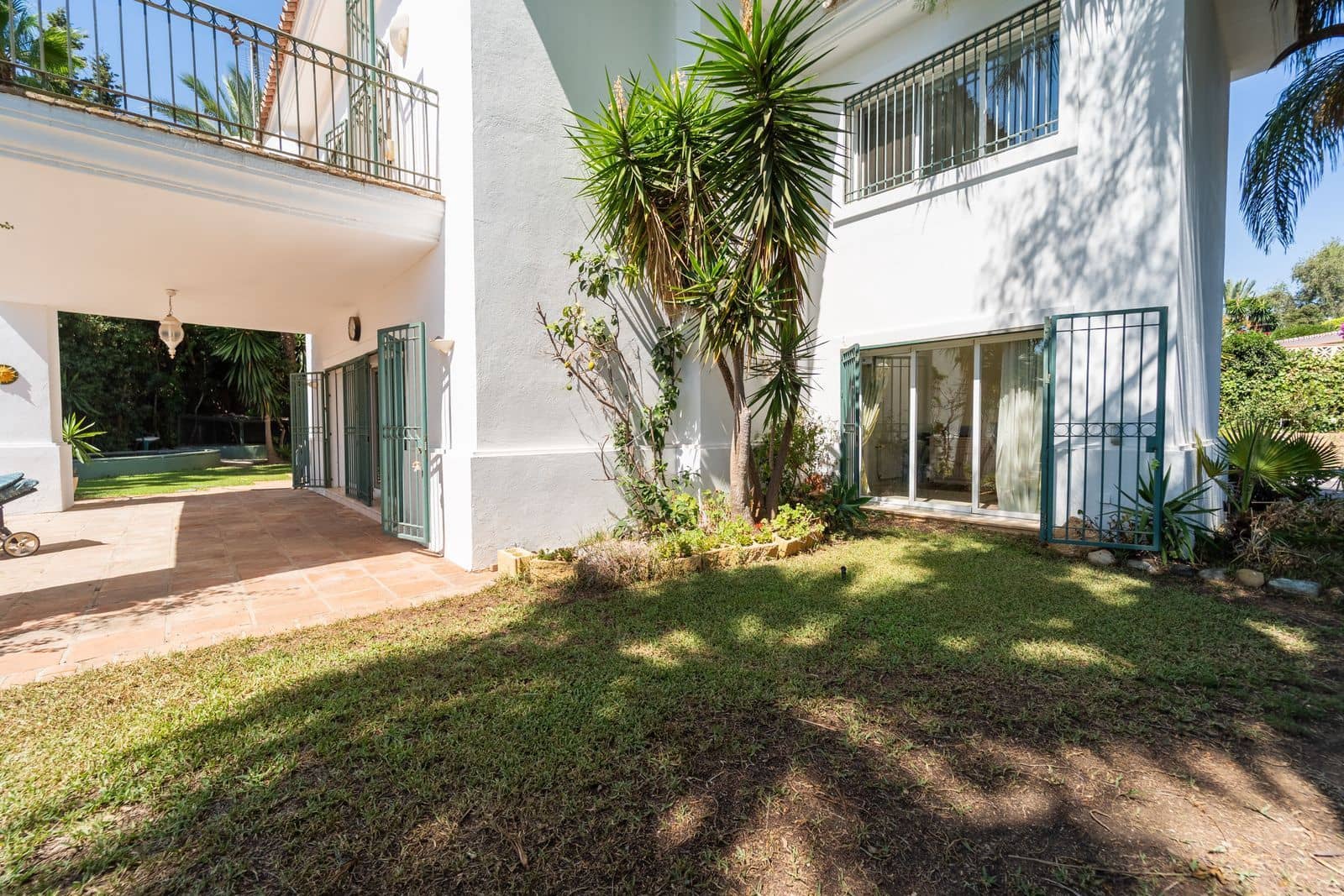 4 slaapkamer Villa te koop in El Rosario - € 1.850.000 (Ref: 10097788)