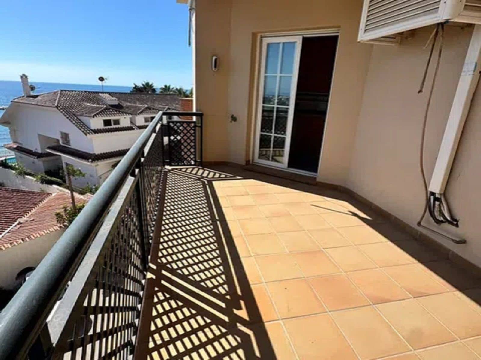 Ático de 2 habitaciones en Benalmádena en venta - 602.500 € (Ref: 10097789)