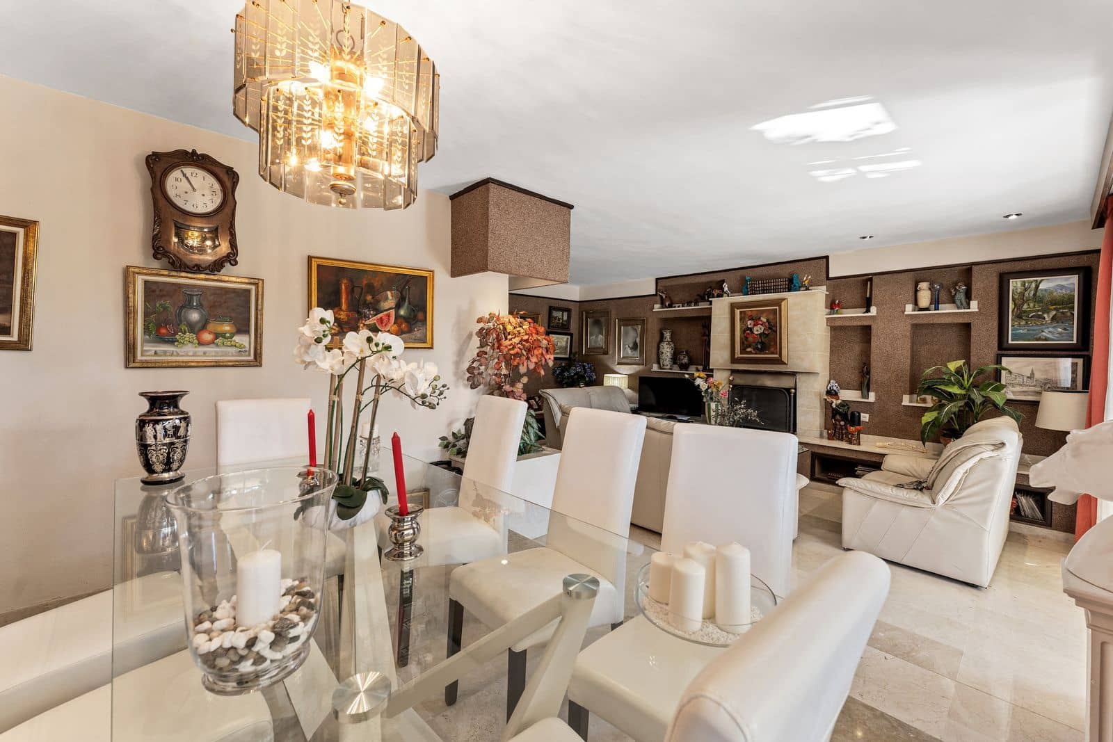 5 slaapkamer Villa te koop in El Paraiso - € 1.140.000 (Ref: 10097793)