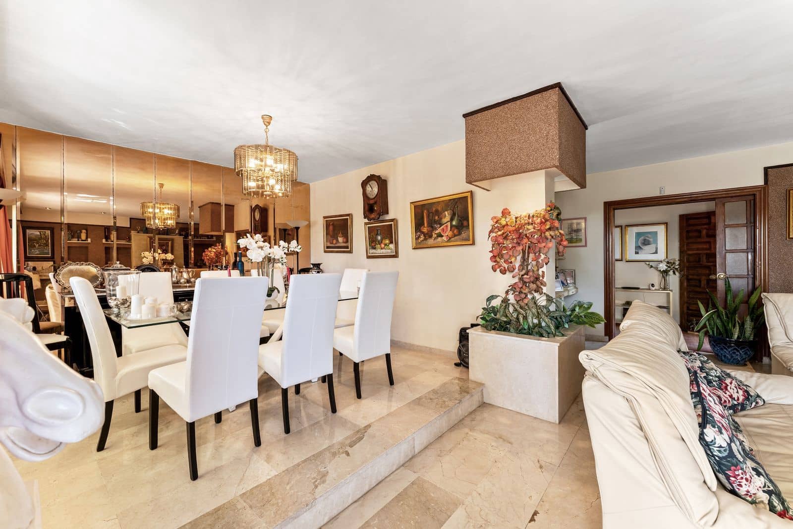 5 slaapkamer Villa te koop in El Paraiso - € 1.140.000 (Ref: 10097793)