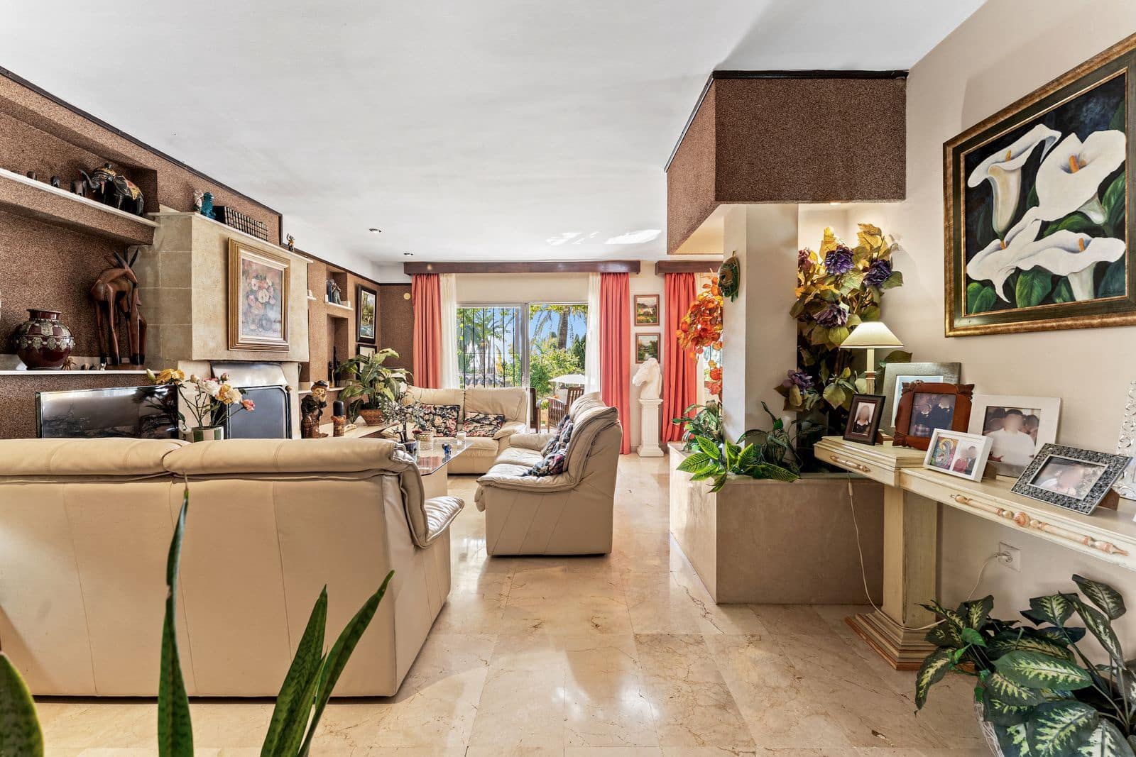 5 slaapkamer Villa te koop in El Paraiso - € 1.140.000 (Ref: 10097793)