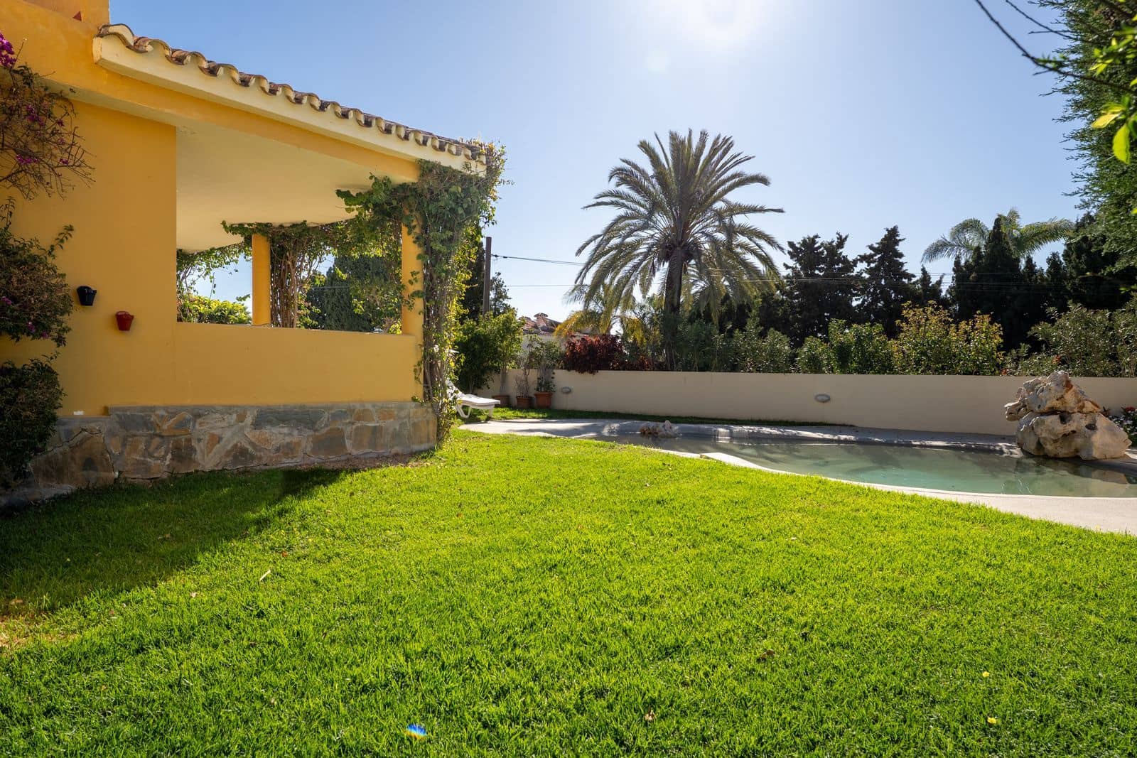 5 slaapkamer Villa te koop in El Paraiso - € 1.140.000 (Ref: 10097793)
