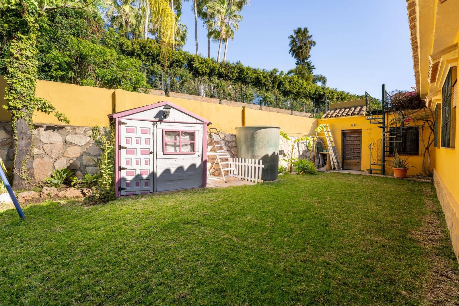 5 slaapkamer Villa te koop in El Paraiso - € 1.140.000 (Ref: 10097793)