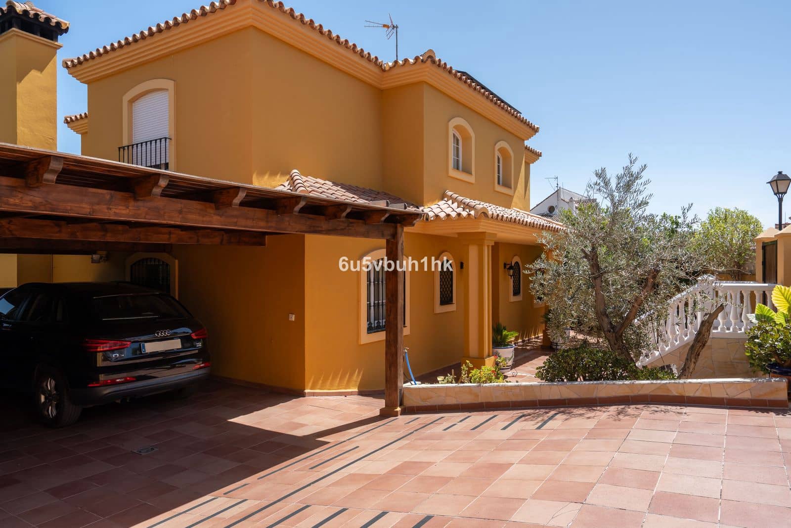 Chalet de 5 habitaciones en Mijas Costa en venta - 1.060.000 € (Ref: 10097794)