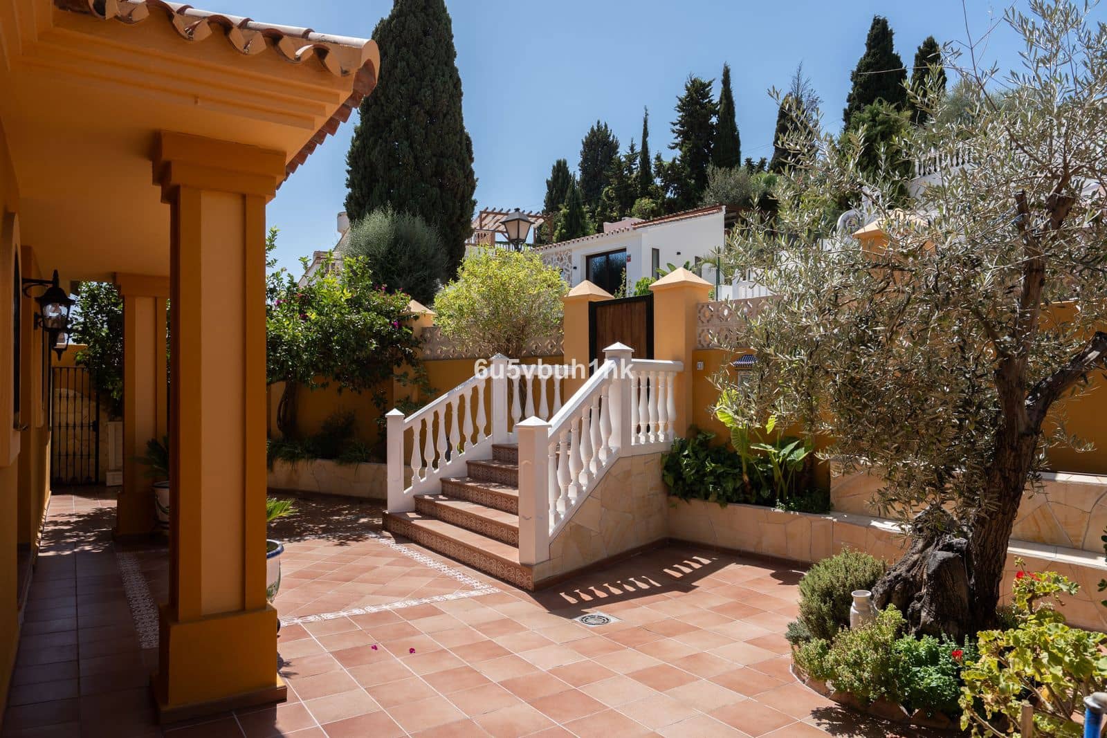 Chalet de 5 habitaciones en Mijas Costa en venta - 1.060.000 € (Ref: 10097794)