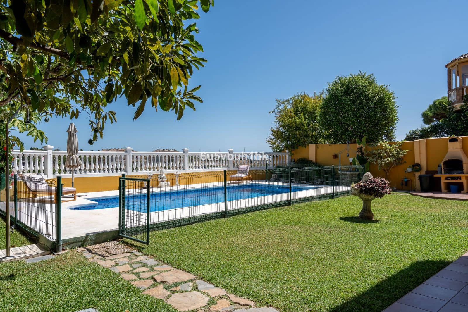 Chalet de 5 habitaciones en Mijas Costa en venta - 1.060.000 € (Ref: 10097794)