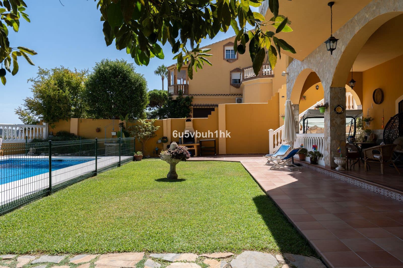Chalet de 5 habitaciones en Mijas Costa en venta - 1.060.000 € (Ref: 10097794)