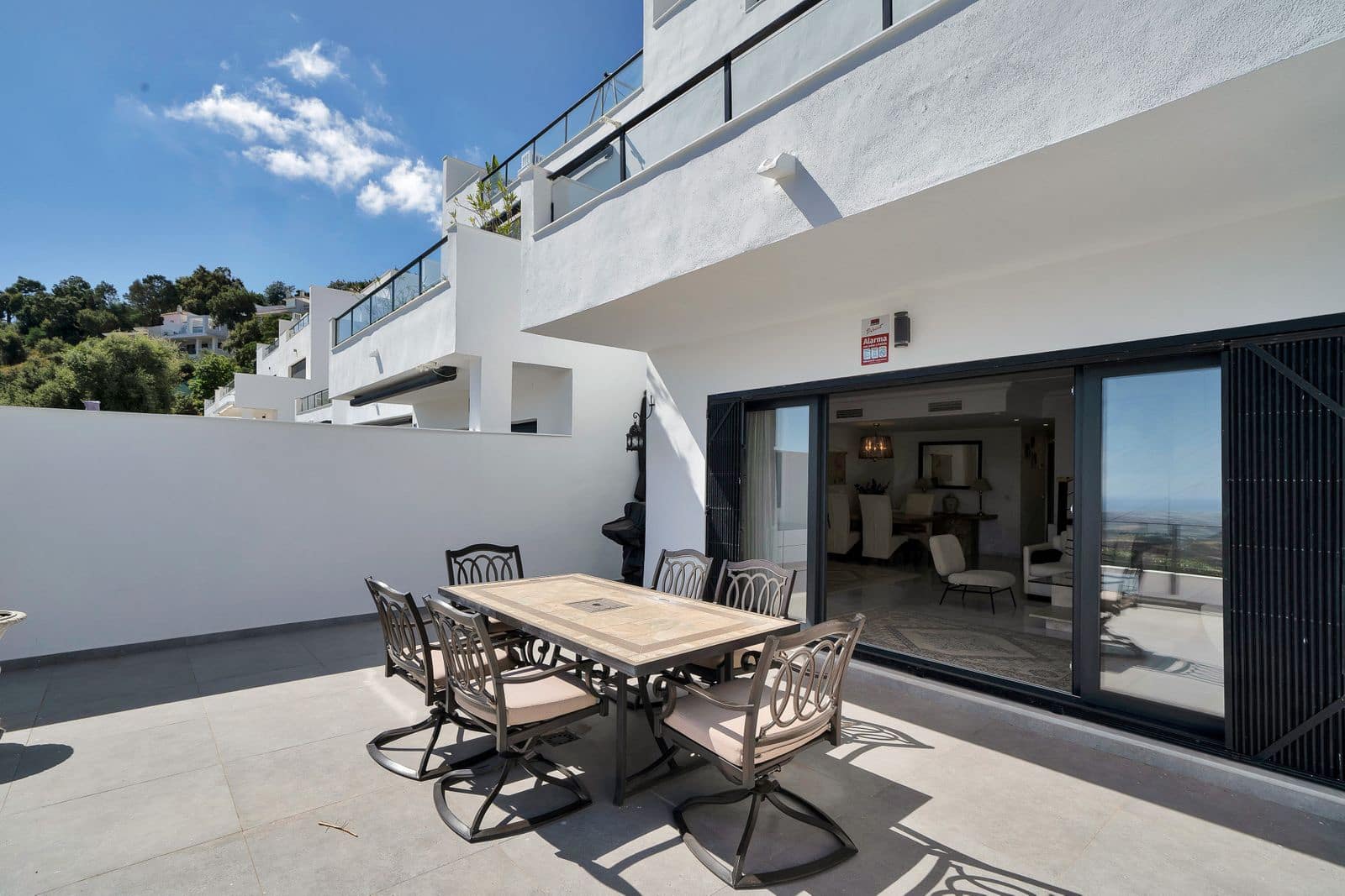 Pareado de 3 habitaciones en La Mairena en venta - 580.000 € (Ref: 10097801)