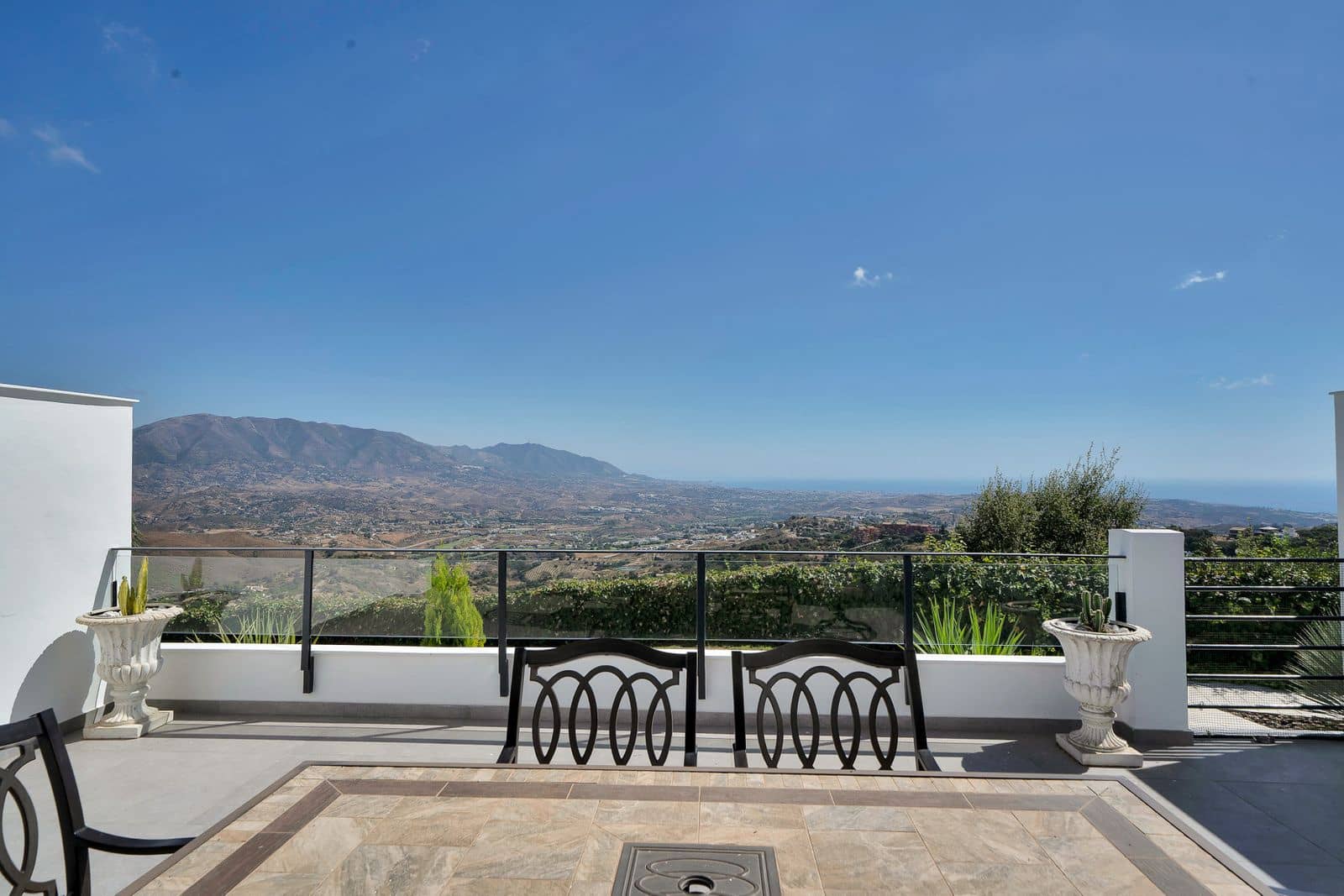 Pareado de 3 habitaciones en La Mairena en venta - 580.000 € (Ref: 10097801)