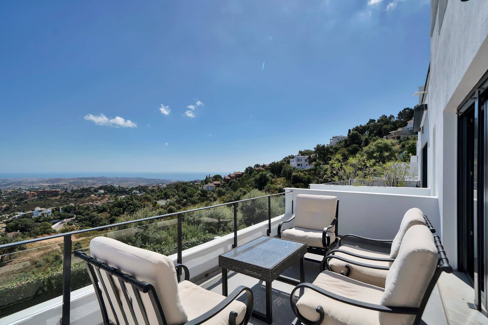 Pareado de 3 habitaciones en La Mairena en venta - 580.000 € (Ref: 10097801)