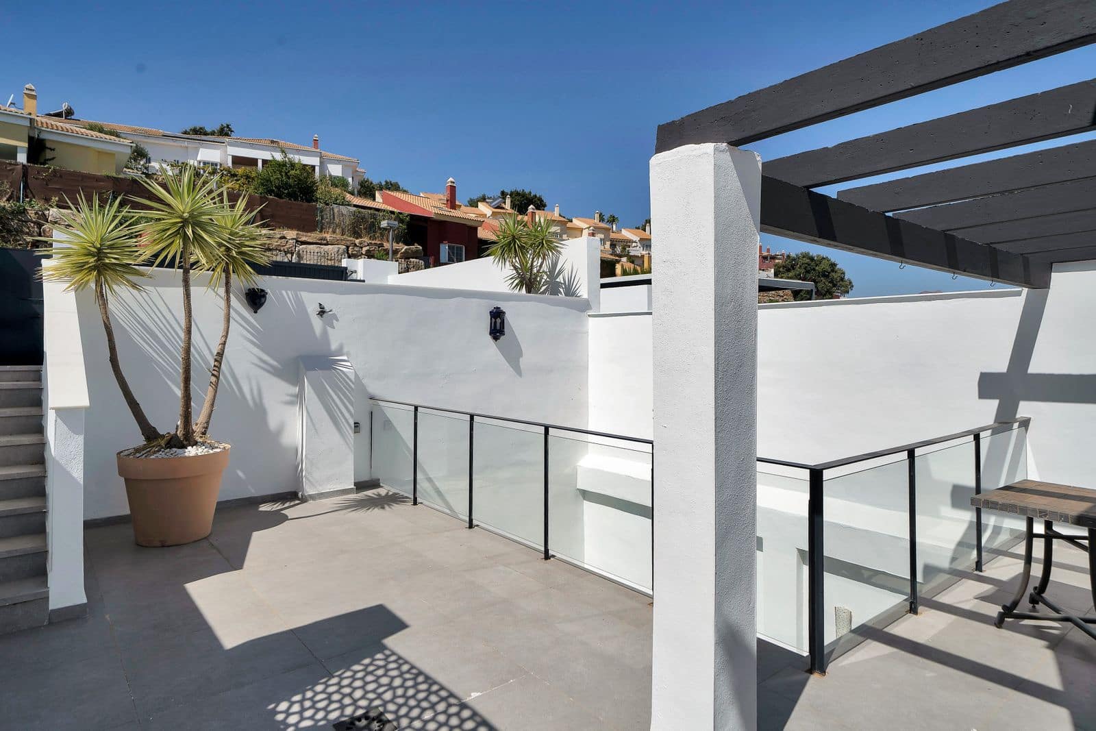Pareado de 3 habitaciones en La Mairena en venta - 580.000 € (Ref: 10097801)