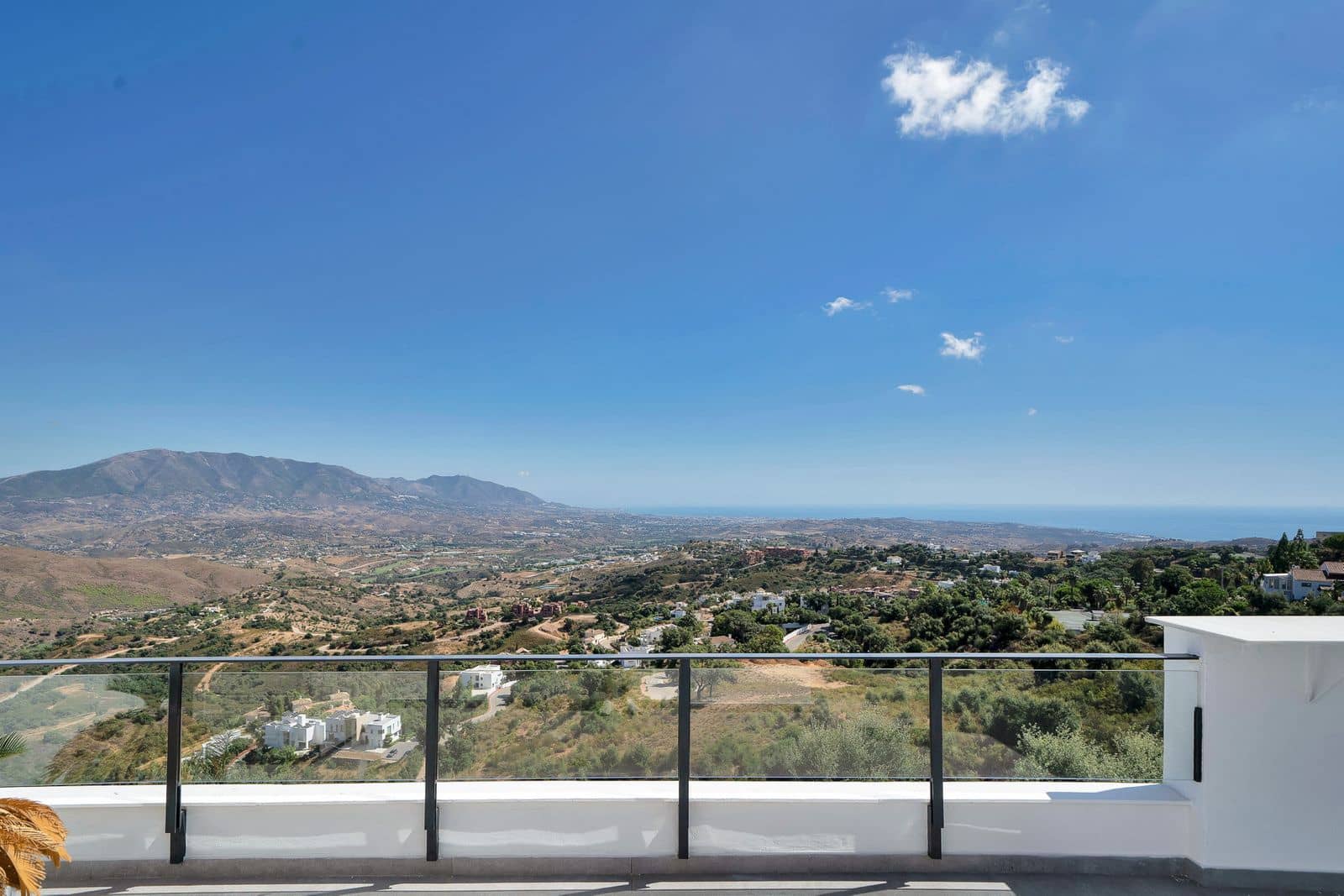 Pareado de 3 habitaciones en La Mairena en venta - 580.000 € (Ref: 10097801)