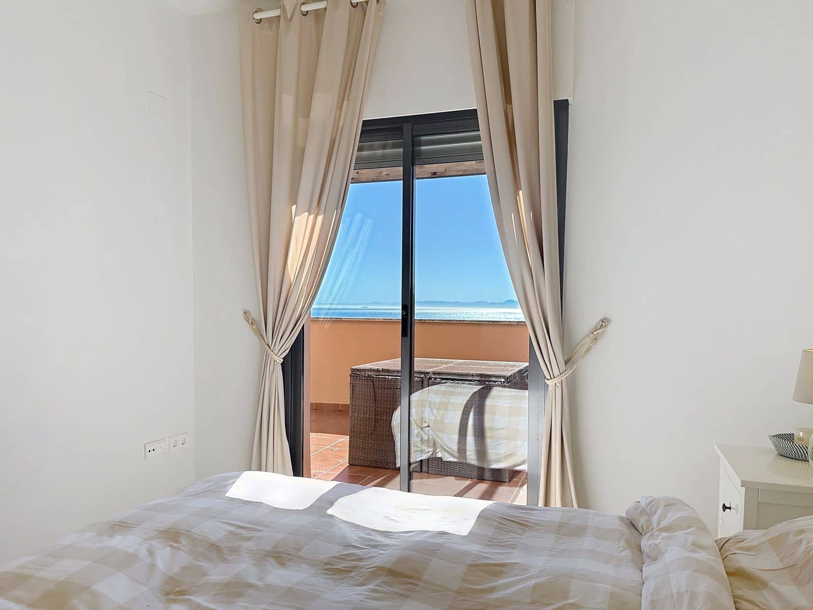 2 soveværelse Penthouse til salg i Manilva - € 305.000 (Ref: 10097803)