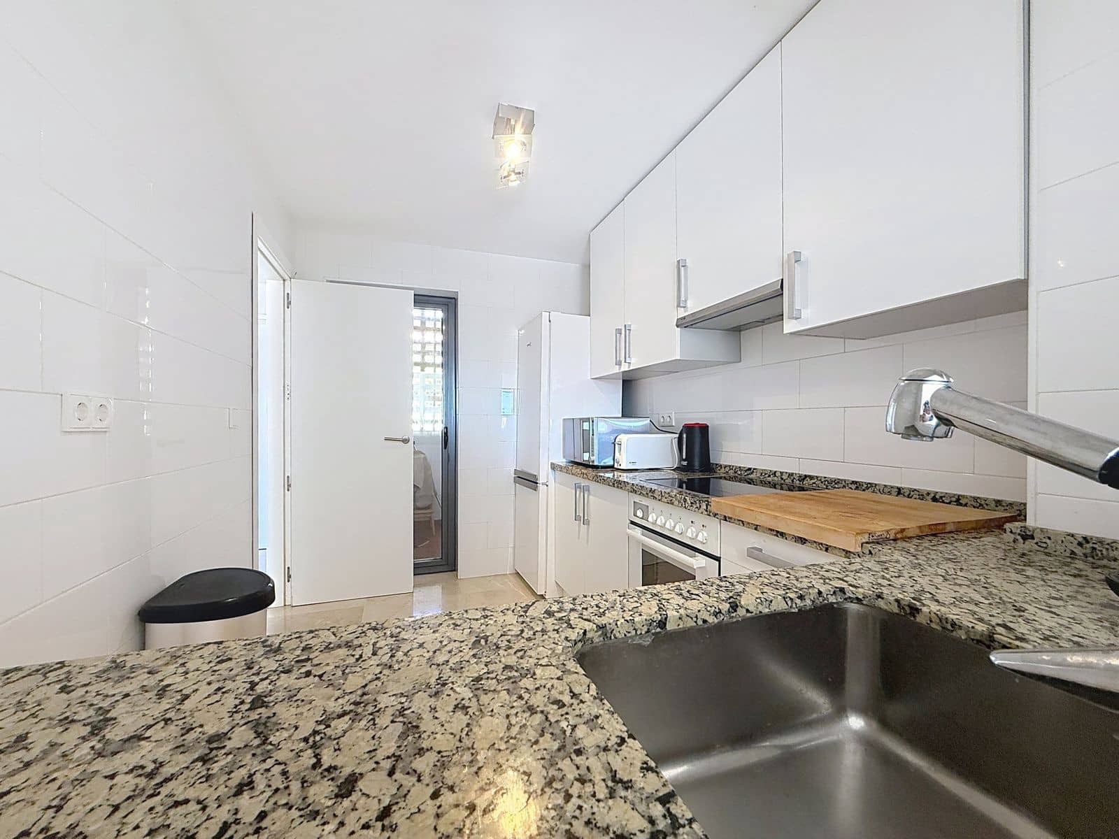 2 soveværelse Penthouse til salg i Manilva - € 305.000 (Ref: 10097803)