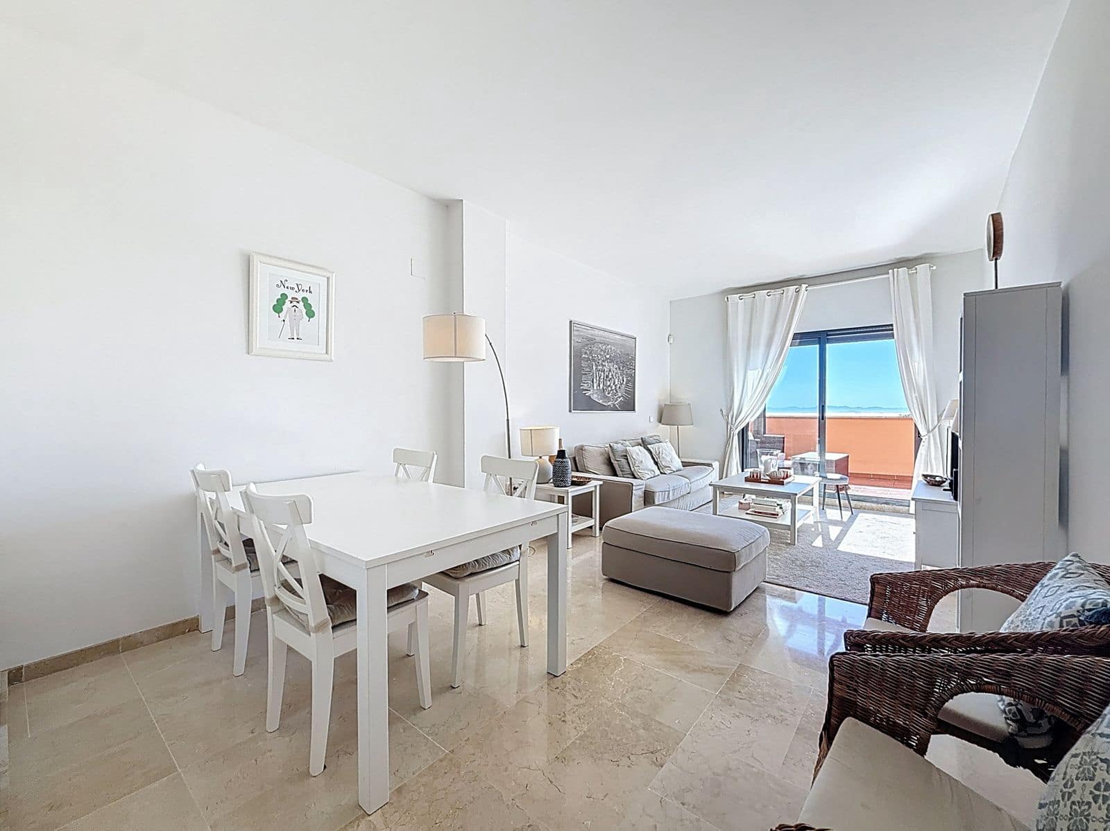 2 soveværelse Penthouse til salg i Manilva - € 305.000 (Ref: 10097803)