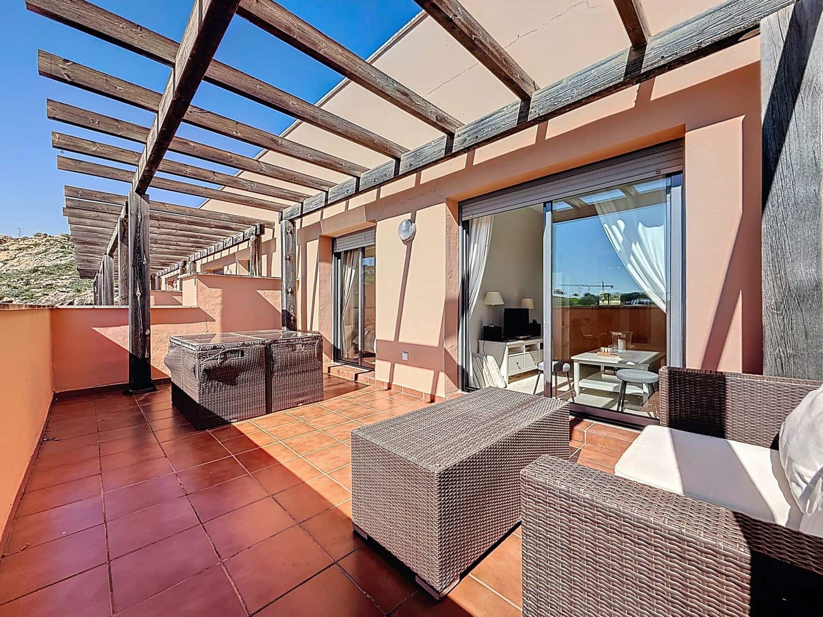 2 soveværelse Penthouse til salg i Manilva - € 305.000 (Ref: 10097803)