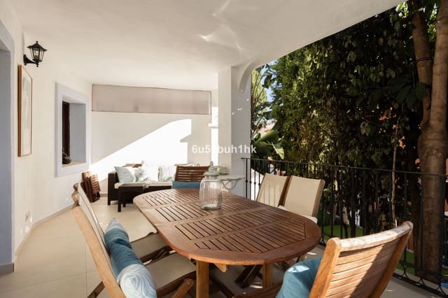 3 soverom Villa til salgs i El Paraiso, Estepona - € 697 000 (Ref: 10097804)