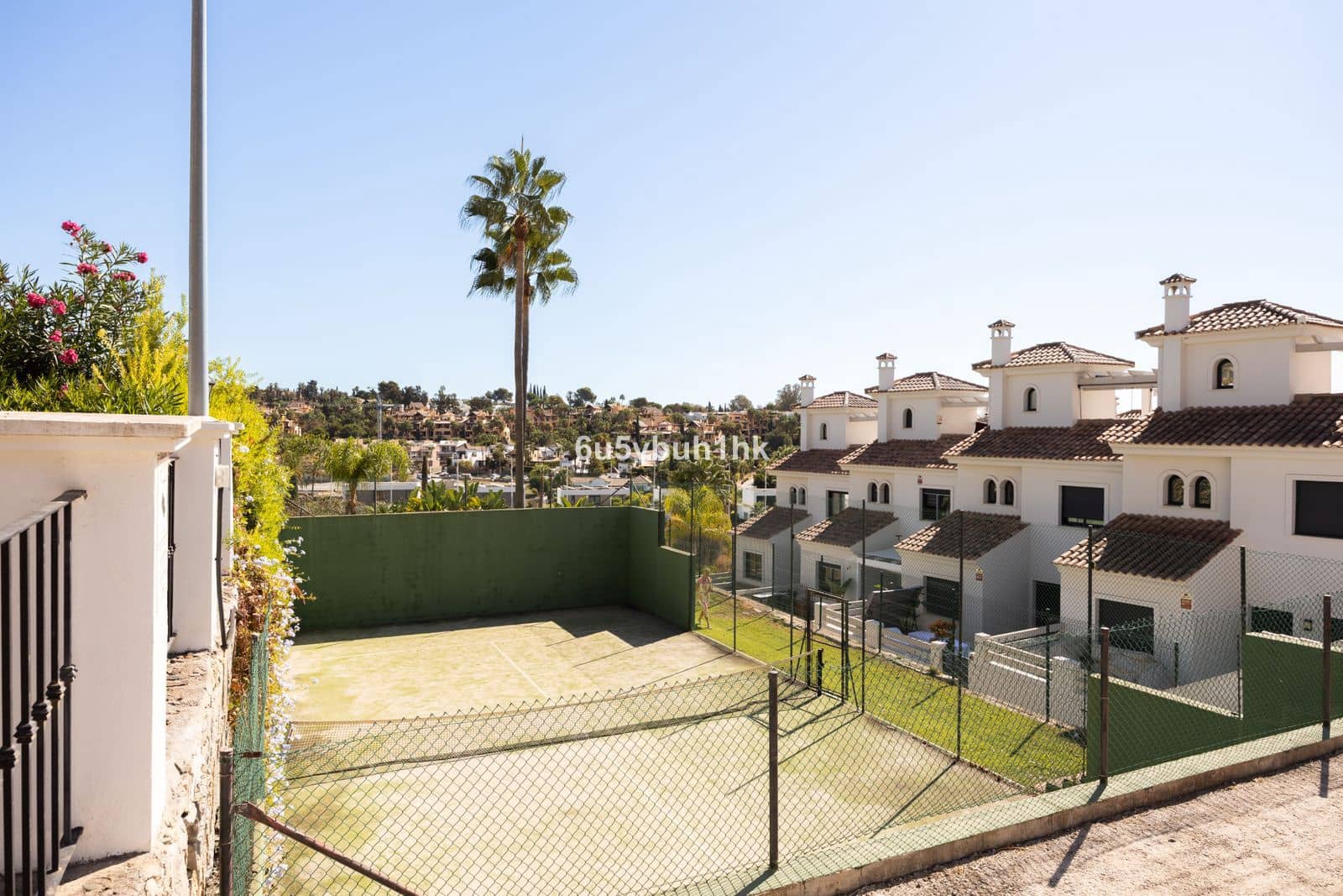3 soverom Villa til salgs i El Paraiso - € 697 000 (Ref: 10097804)