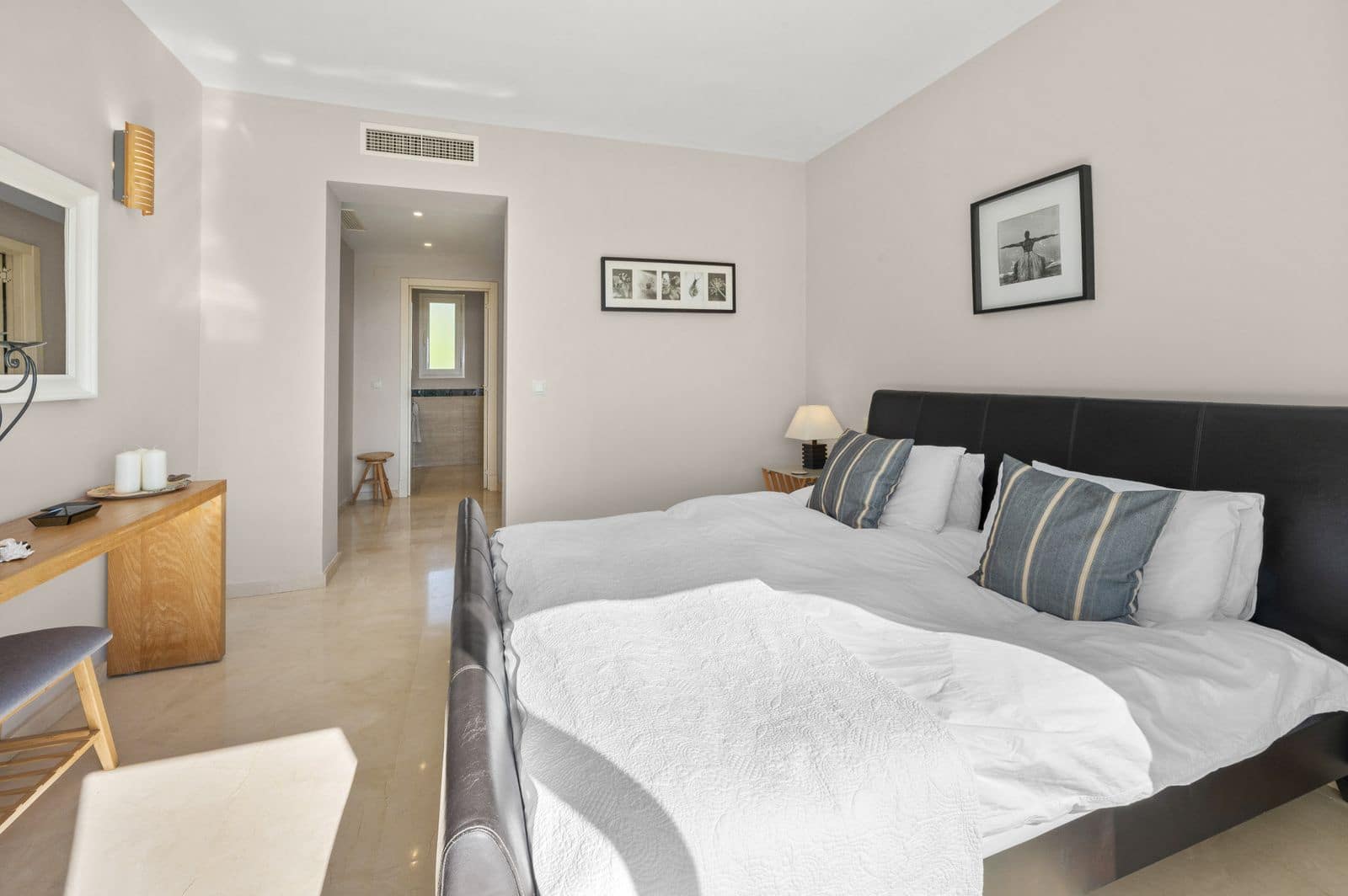 3 bedroom Penthouse for sale in Benahavis - € 650,000 (Ref: 10097807)